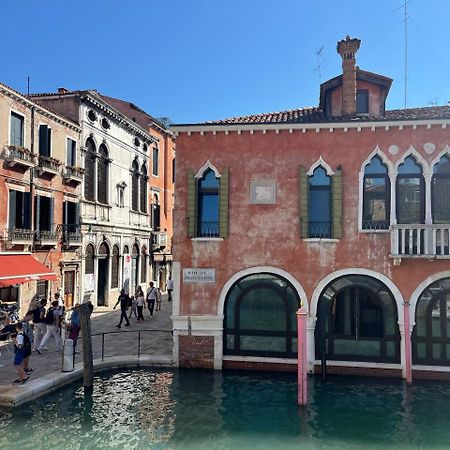 Ca'Dei Nonni Canal View Venice Exterior photo